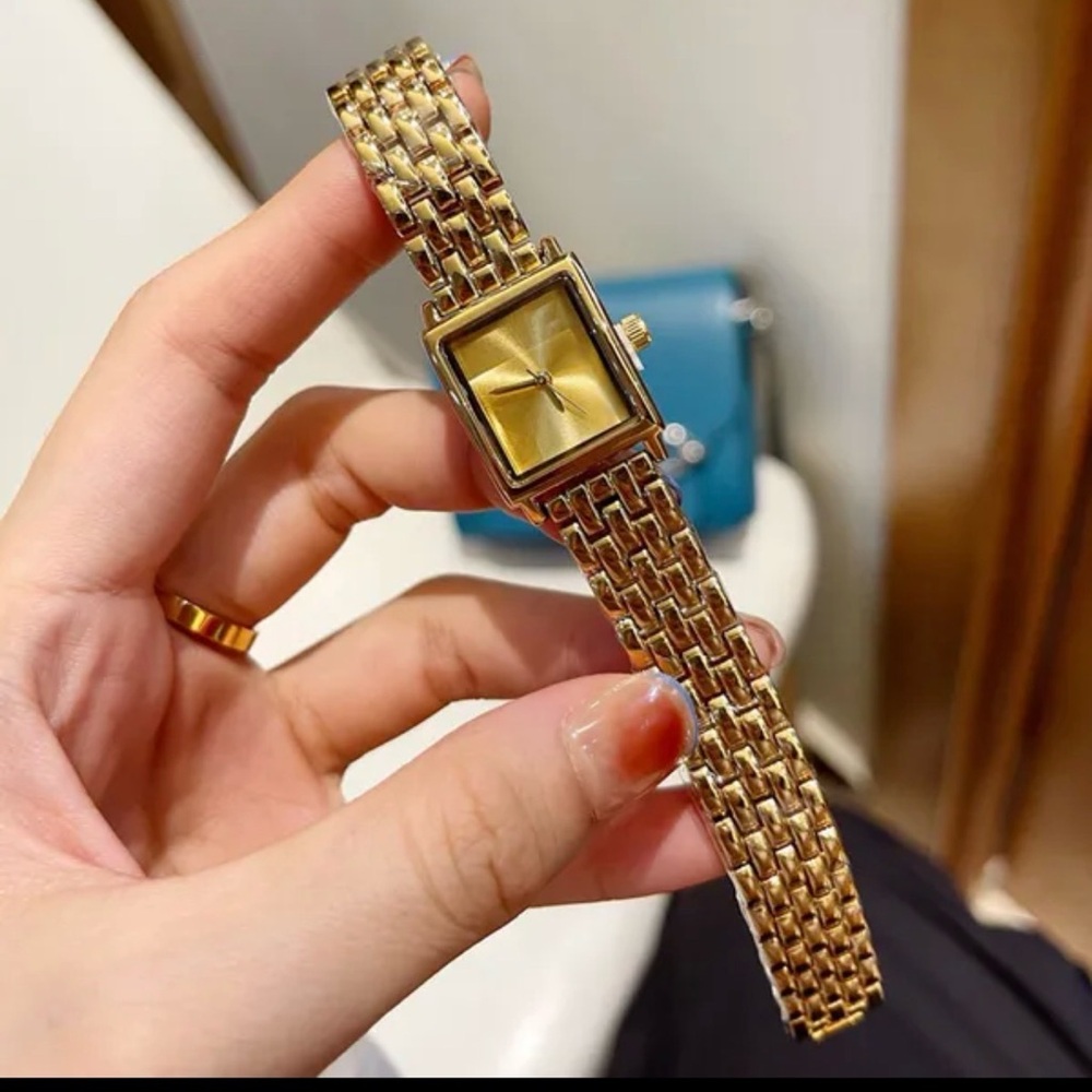 Calvin Klein Elongated Women's Watch